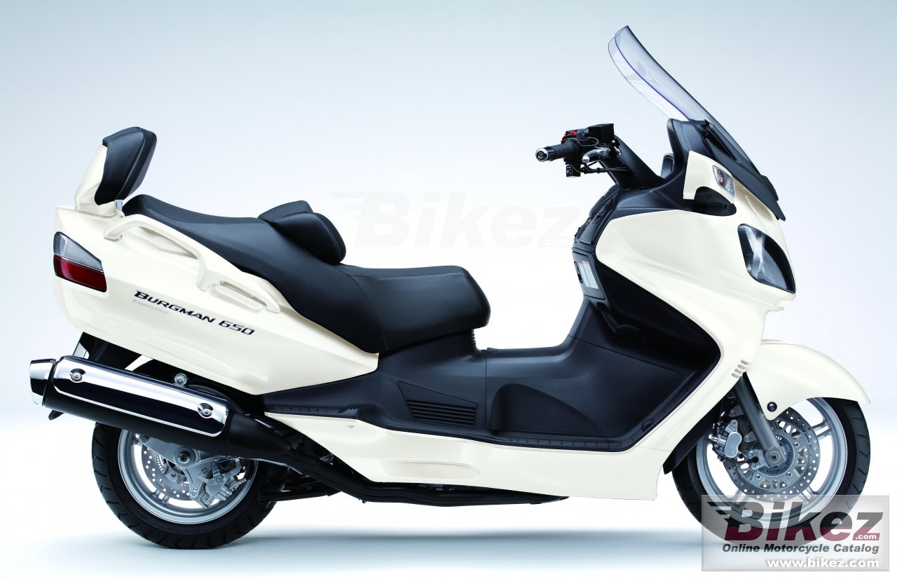 Big Suzuki burgman 650 exec picture and wallpaper from Bikez.com